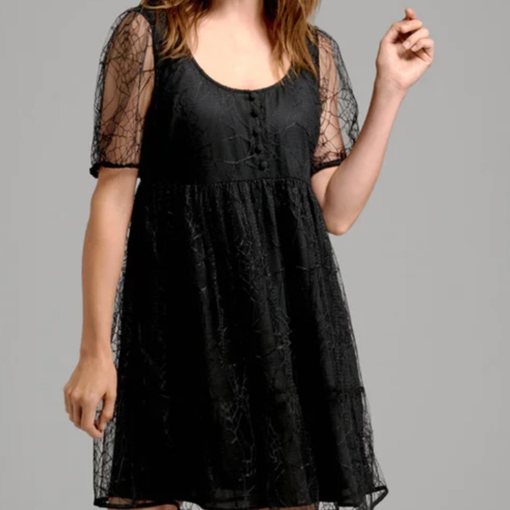 ModCloth
Right lace right time baby doll dress - Picture 2 of 5